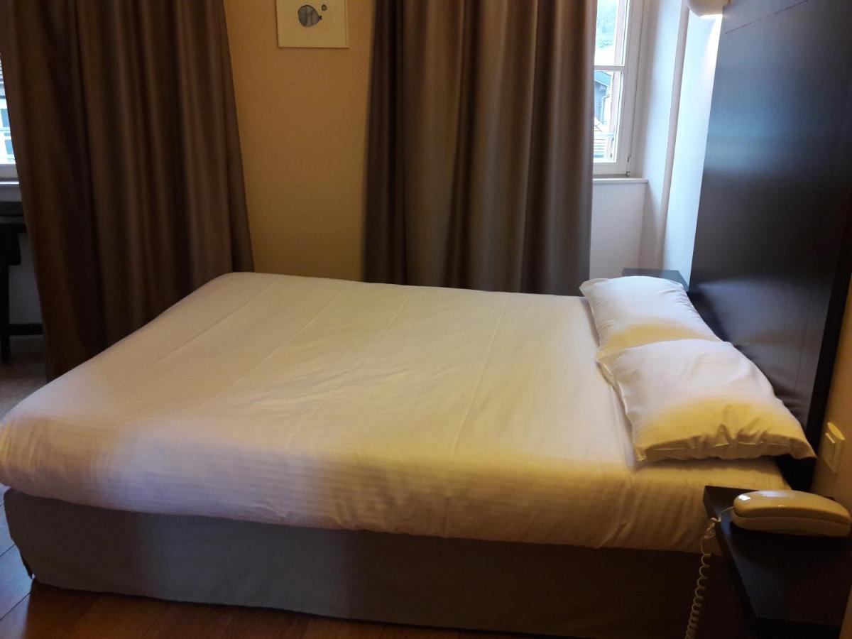 Logis Hotel Des Deux Forts Salins-les-Bains Buitenkant foto
