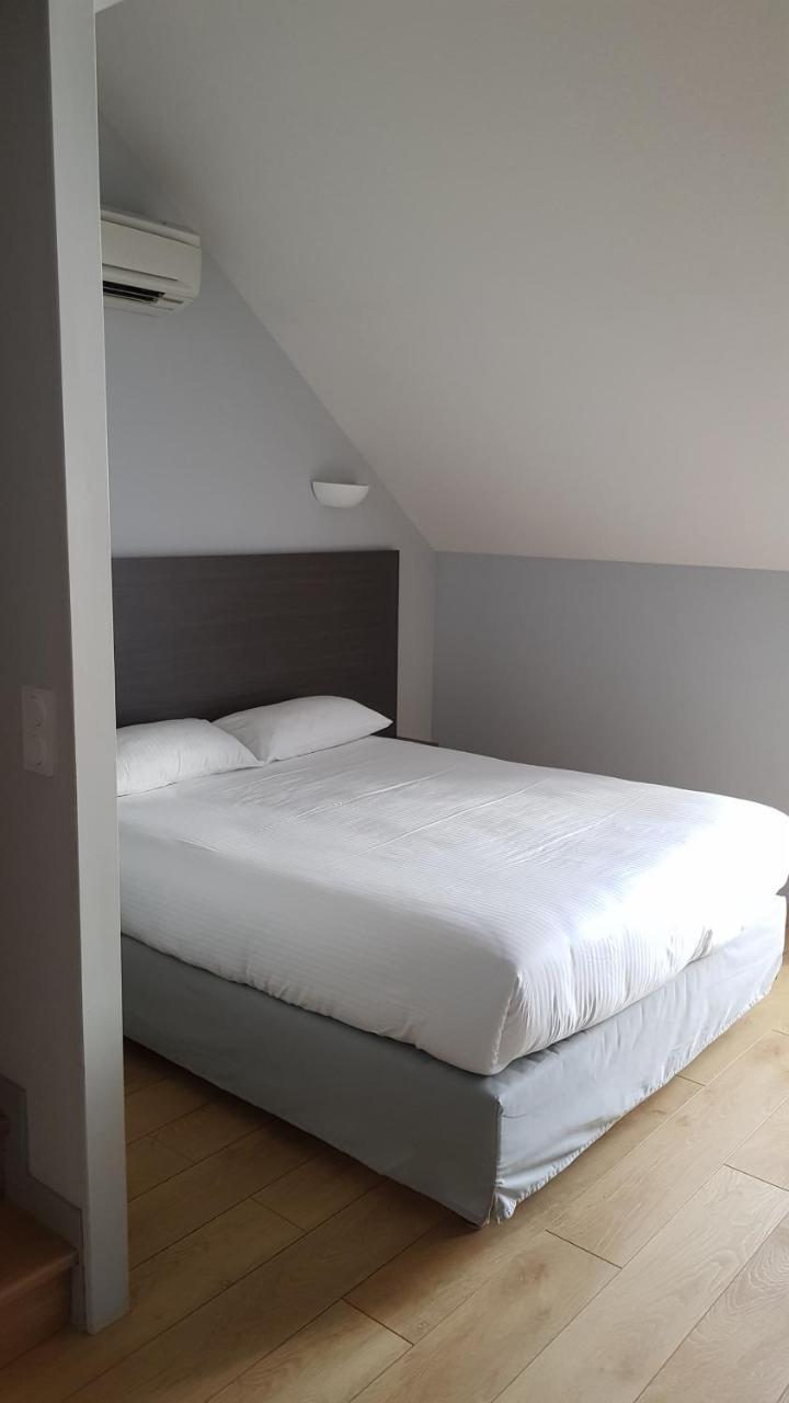 Logis Hotel Des Deux Forts Salins-les-Bains Buitenkant foto