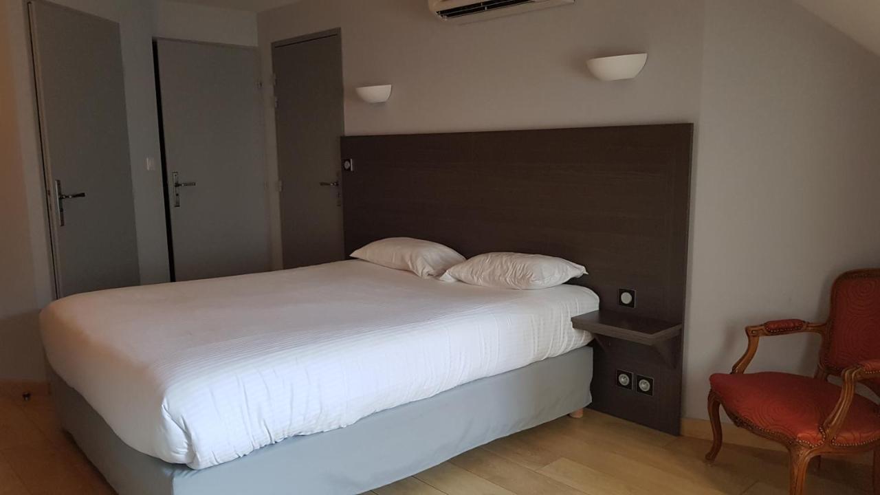 Logis Hotel Des Deux Forts Salins-les-Bains Buitenkant foto